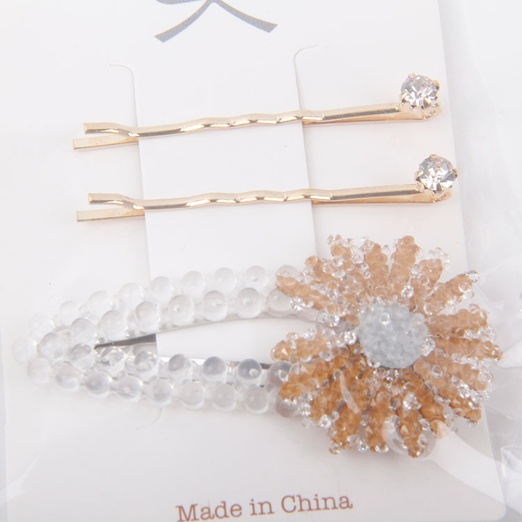 P-2PC Diamond Studded Clip + 1PC Beaded Hair Clip