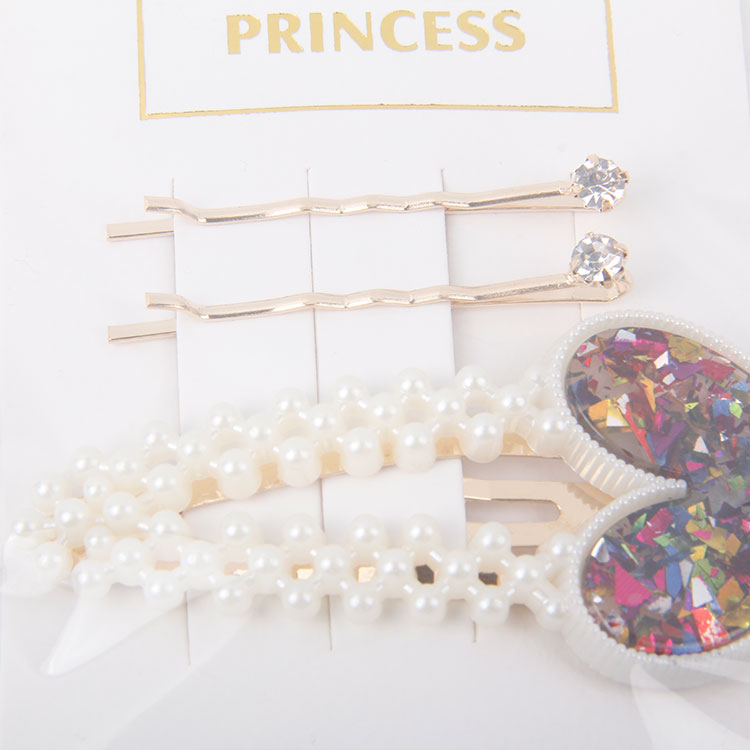 P-2PC Diamond Studded Clip + 1PC Pointed Hair Clip With Sequins And Beaded Hearts