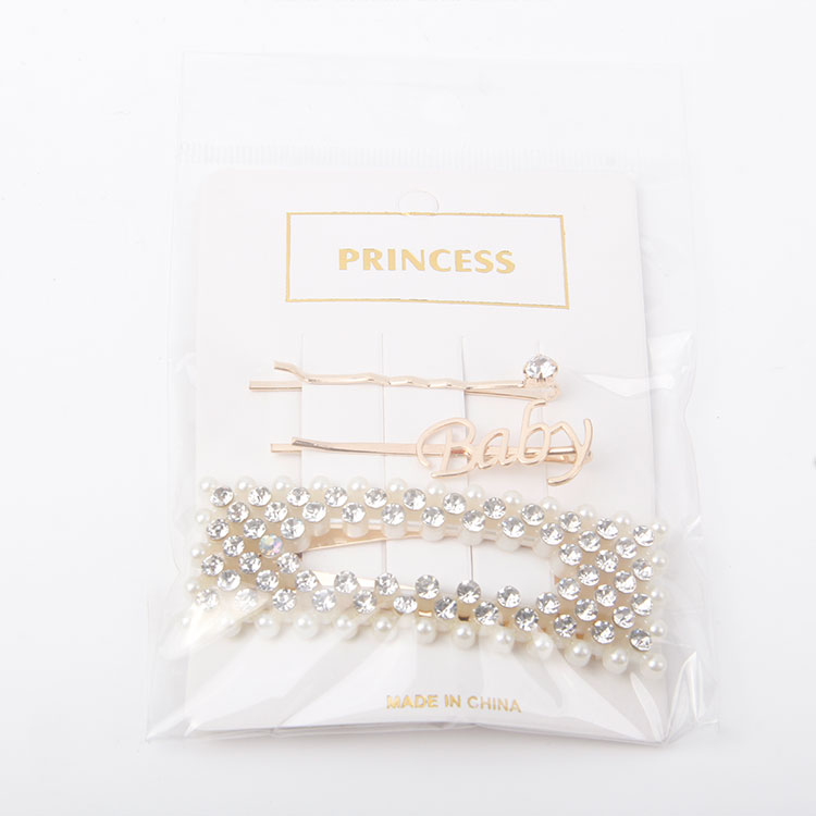 P-2PC Diamonds With Monogram Clip + 1PC Square With Beads And Diamonds Hair Clip