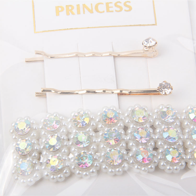 P-2PC Diamond Studded Clip + 1PC Square with Beaded Diamonds