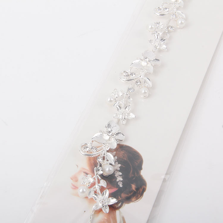 P-Flower Headband Chain With Pearls And Diamonds