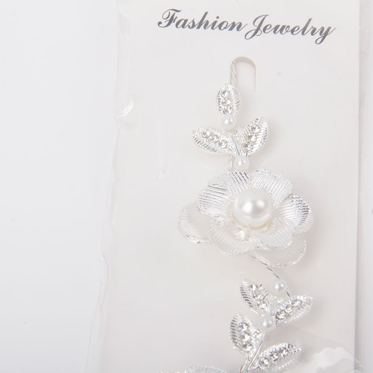 P-Flower Headband Chain With Pearls And Diamonds 1