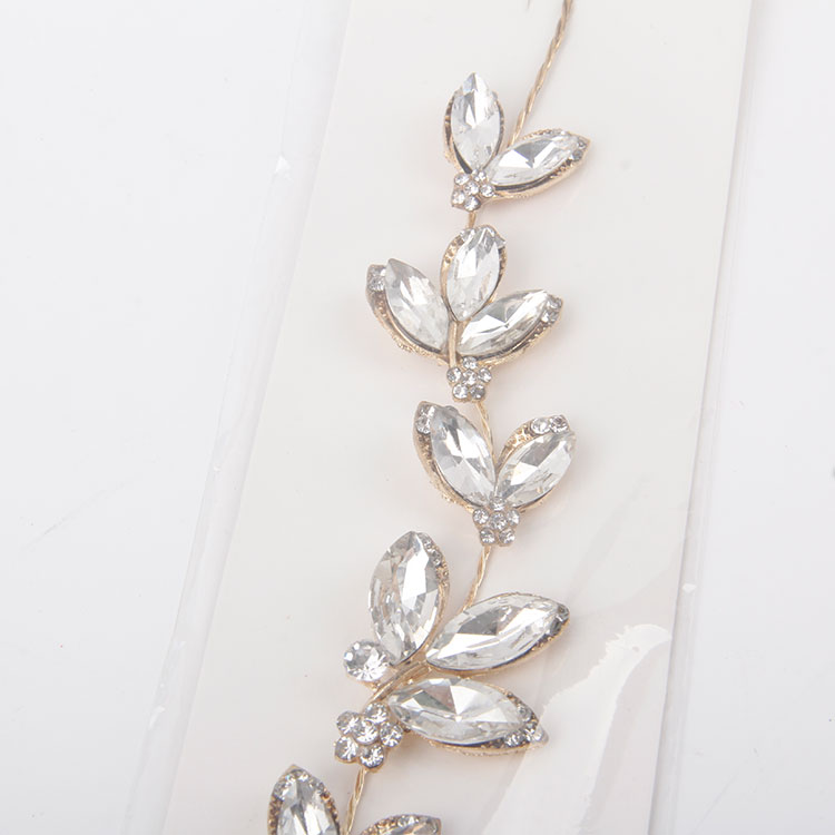 P- Hairband Chain With Diamonds