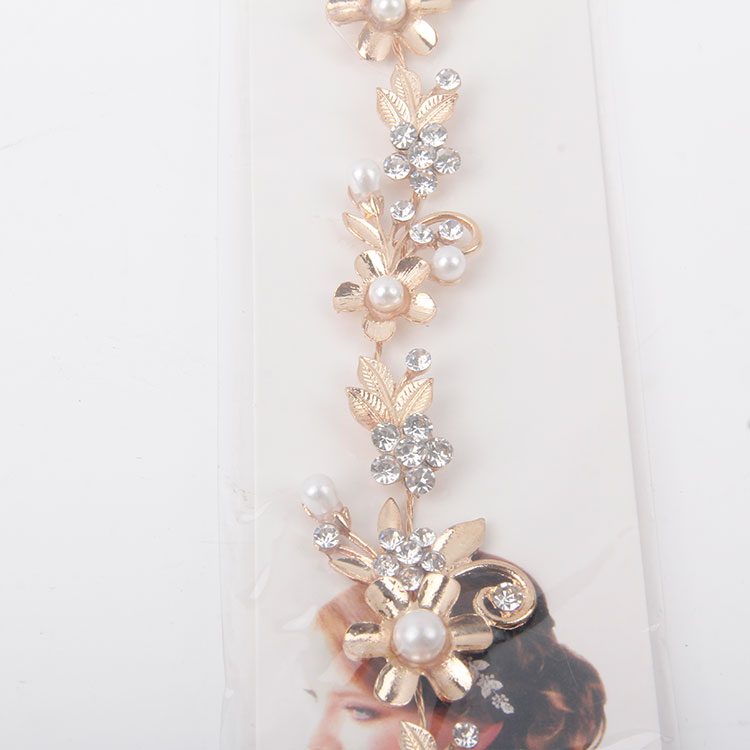 P-Flower Hairband Chain With Pearls and Diamonds 1