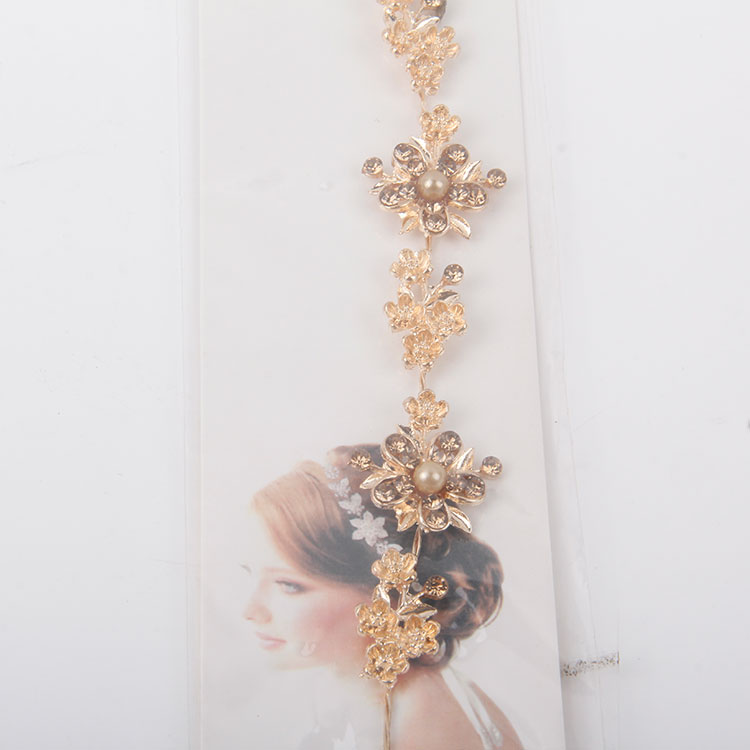 P-Flower Hairband Chain With Pearls And Diamonds 3