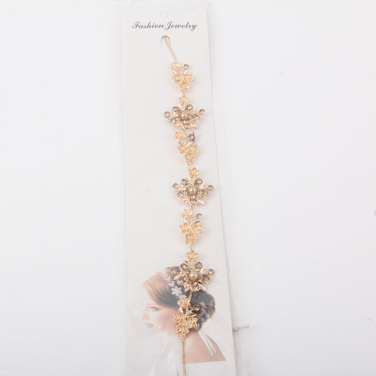 P-Flower Hairband Chain With Pearls And Diamonds 3