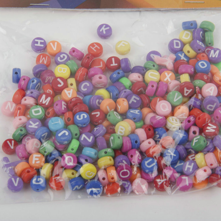 R-7MM DIY Plastic Letter Beads