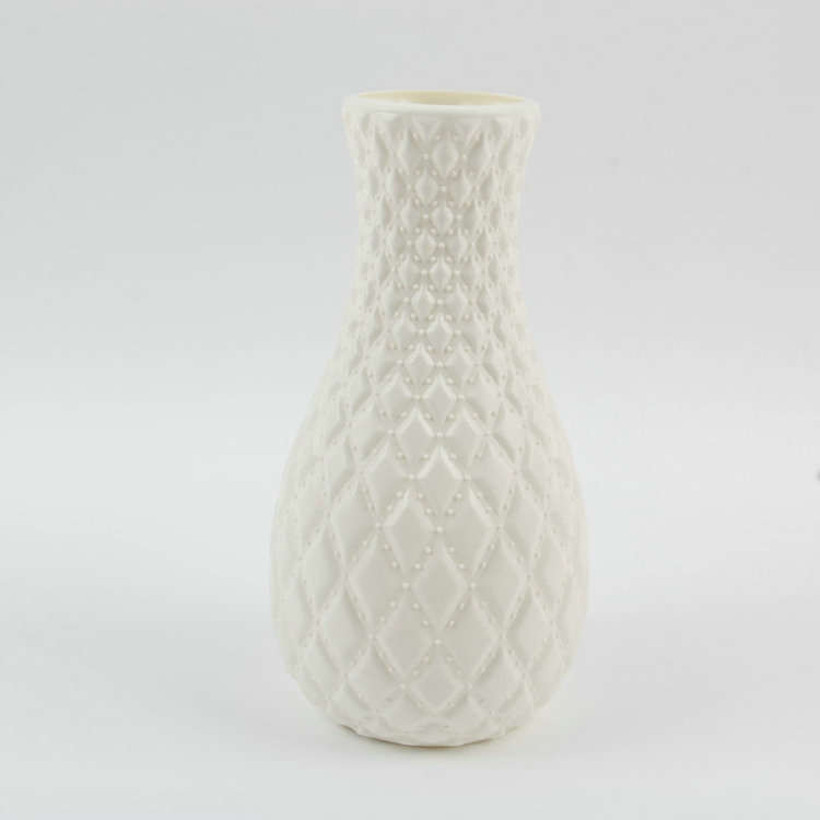 U-Round Mouth Prismatic Convex Dot Plastic Vase