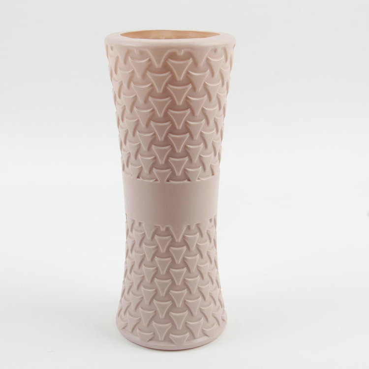 U-Outward Convex Wind Leaf-shaped Plastic Vase