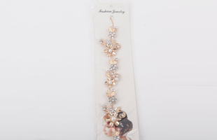 P-Flower Hairband Chain With Pearls and Diamonds 1