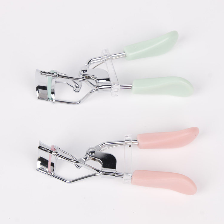 Eyelash Curler