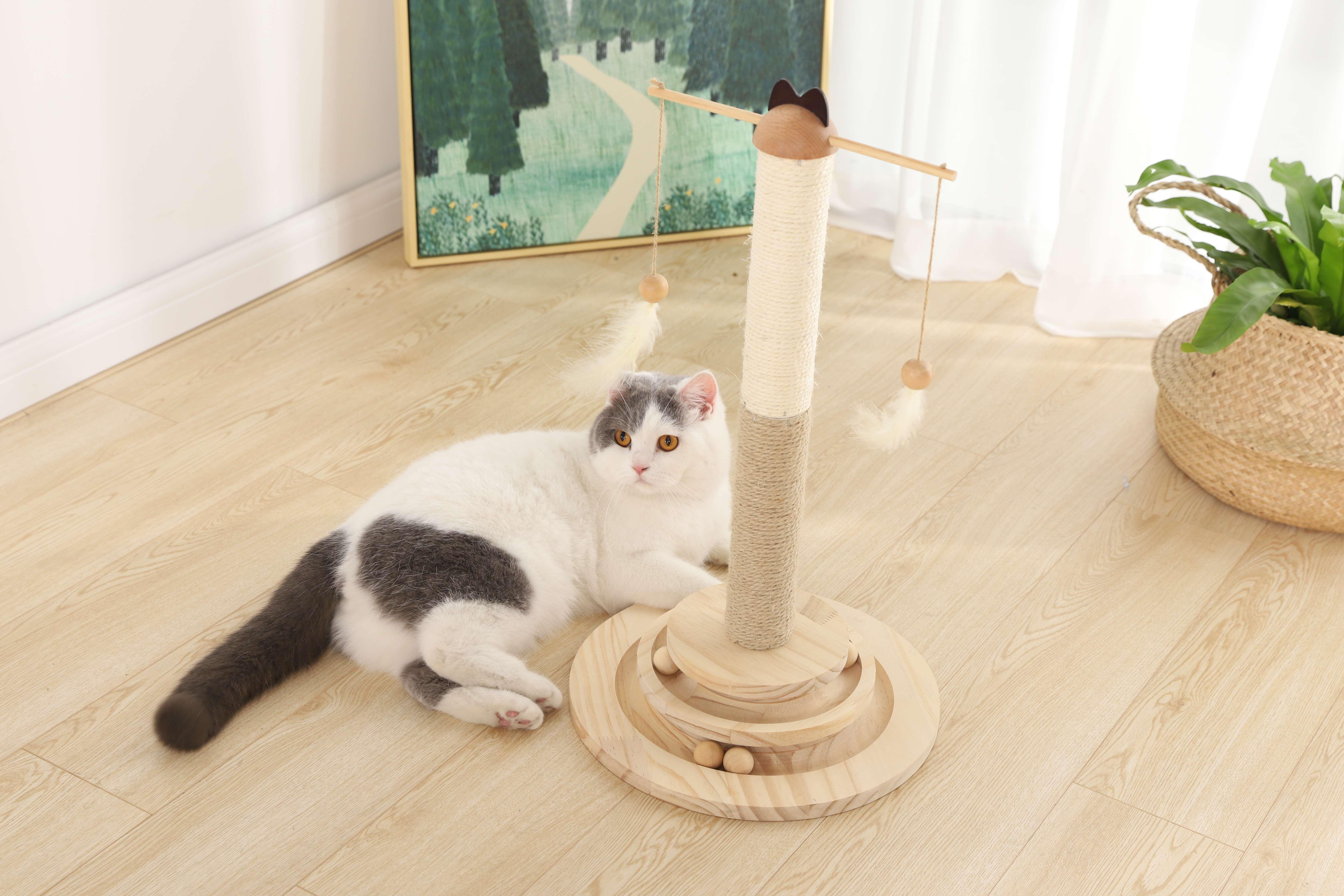 Custom Feather Toys IQ Scratcher Track Ball Tower Sisal Cat Tree Scratching Posts
